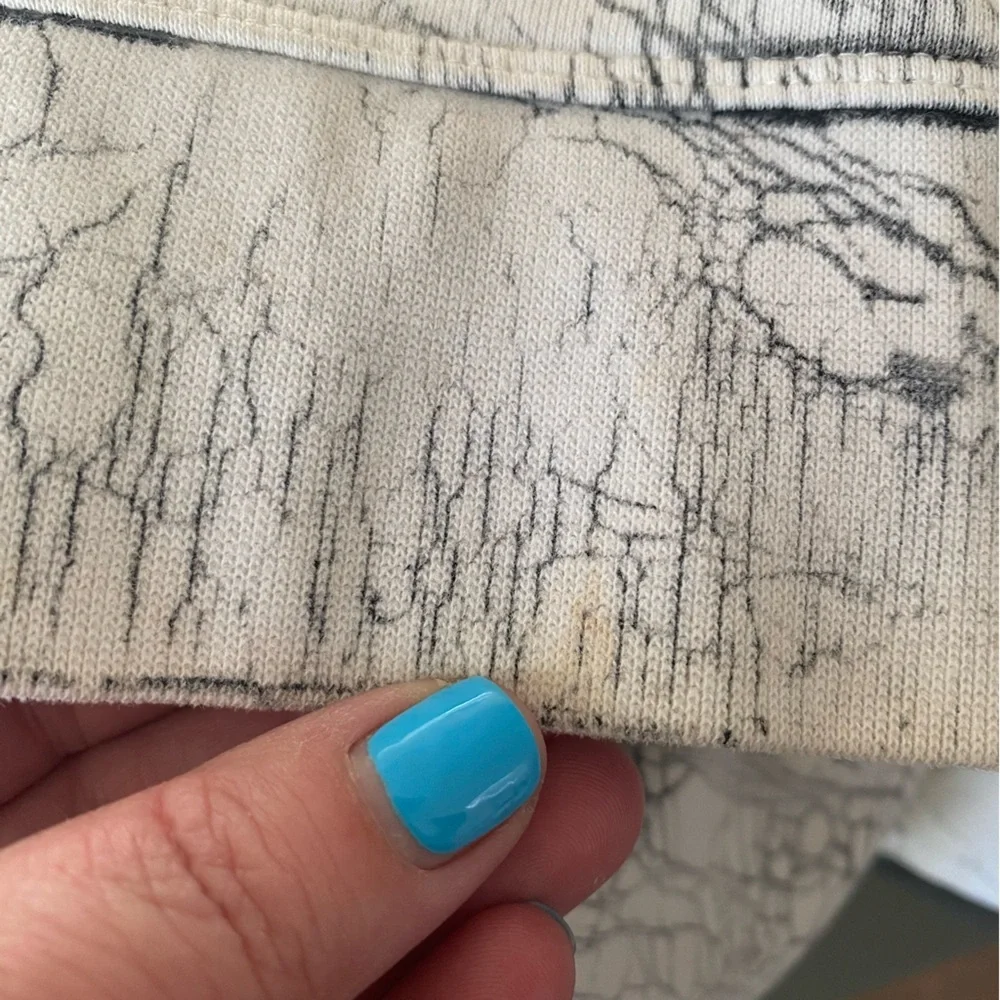 Lululemon Perfectly Oversized Crew Thread Dye White Black 8
